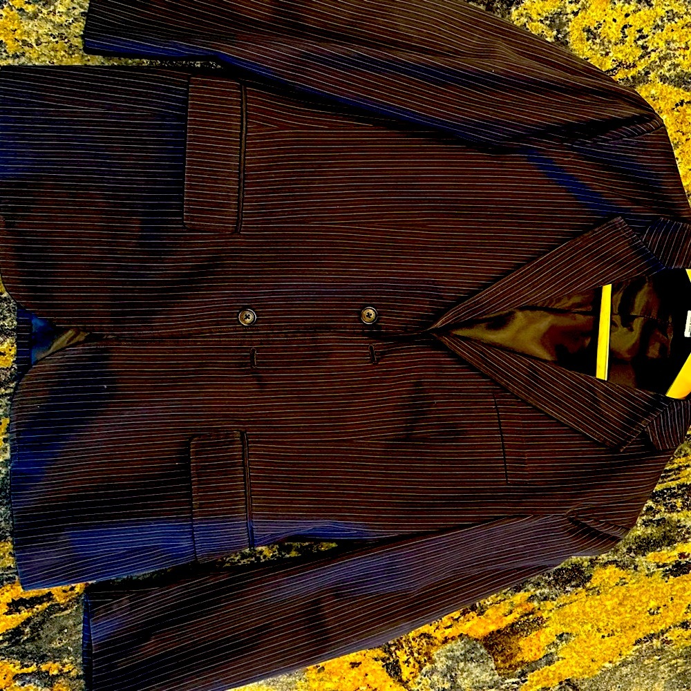 Men’s L Black pin strip blazer.